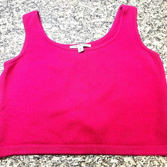 St. John Couture Vintage Crop Sweater Tank - Picture 7 of 8